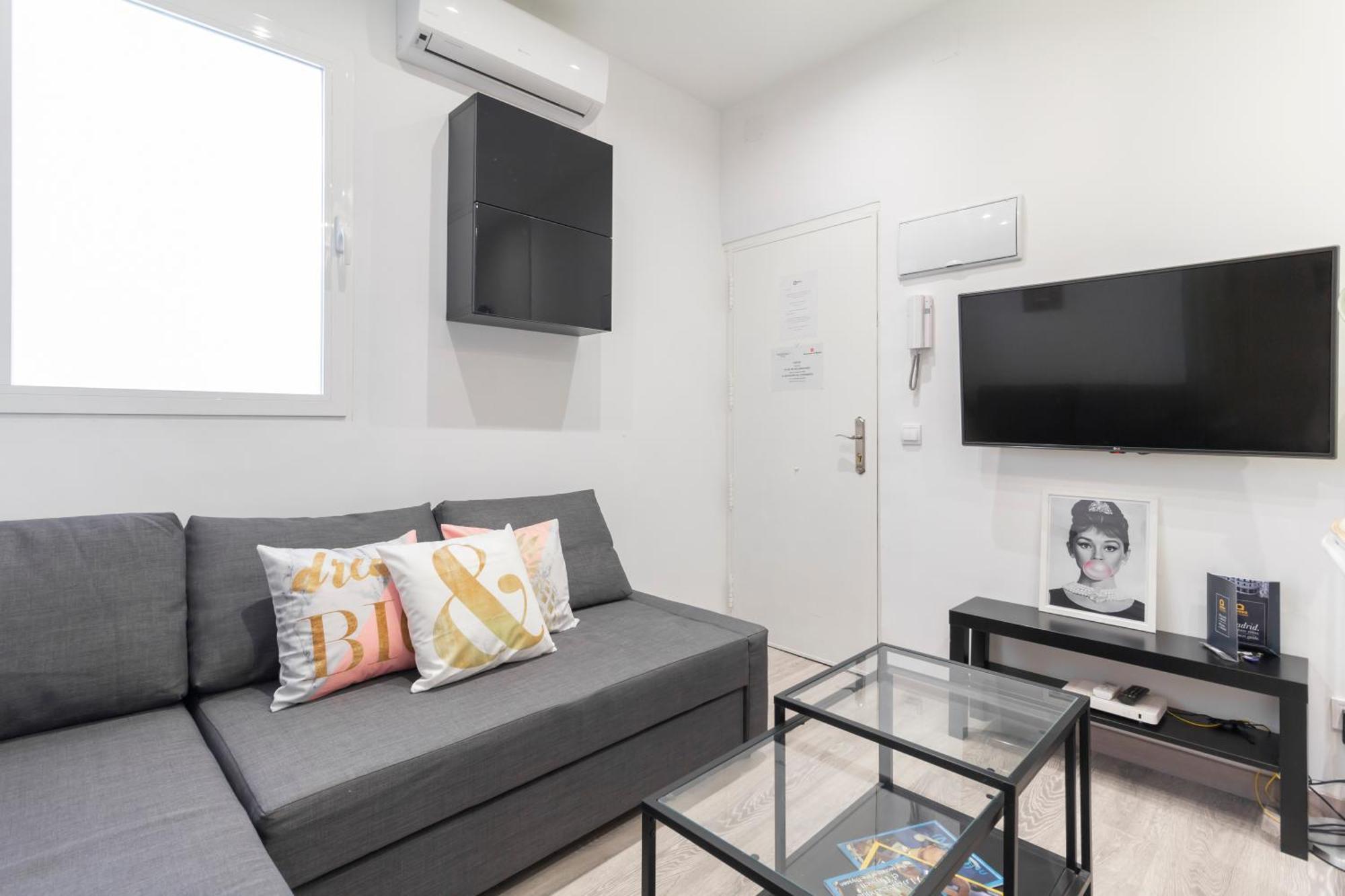 Ronda De Valencia Apartamento Madryt Zewnętrze zdjęcie
